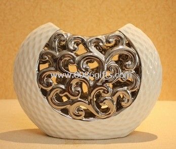 Ceramic vase