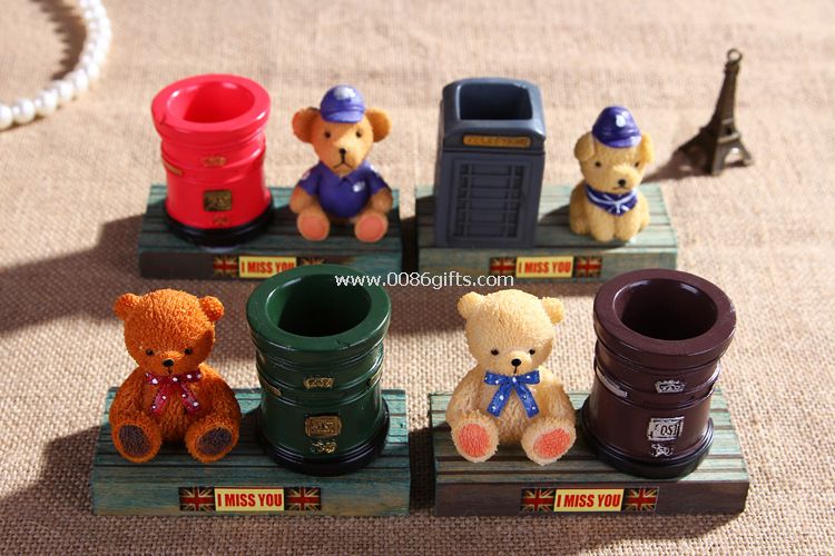 European style bear pen container of England