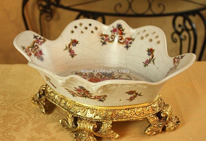 With supporting plate fruit tray
