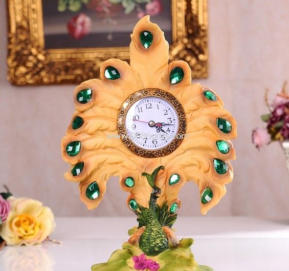 Elegant peacock furnishing articles creative clock of resin