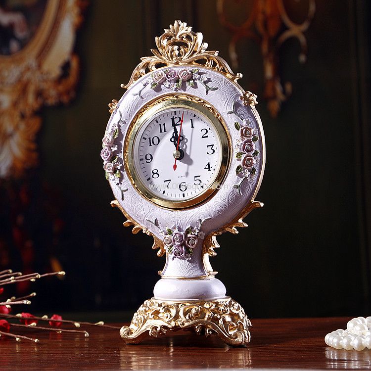 Resin European court clock