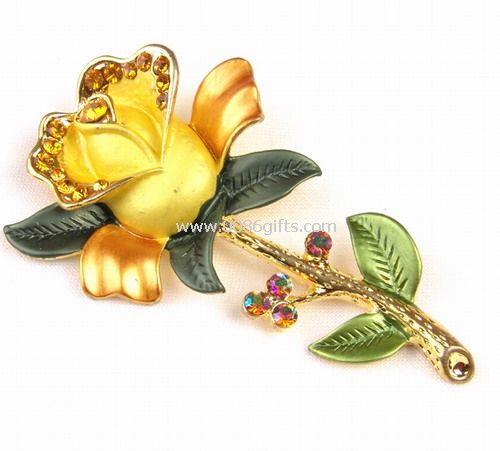 Brooch 11