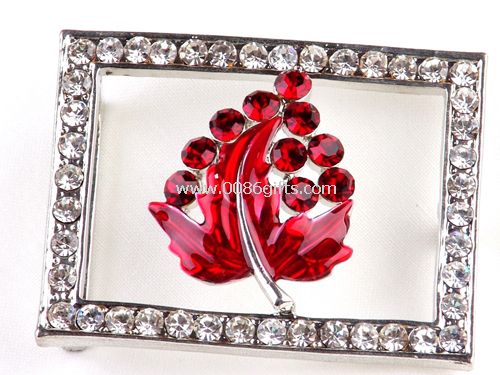 Brooch 14