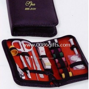 Wallet Design Manicure Set
