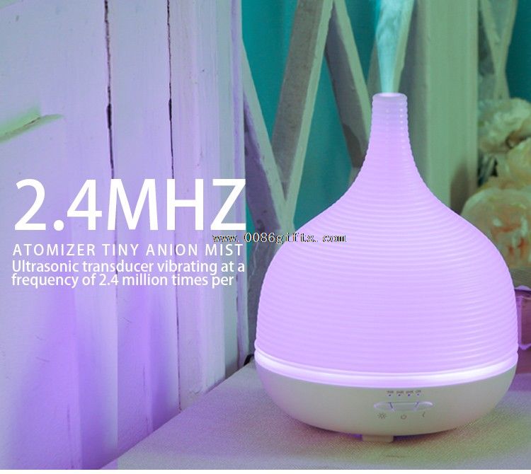 Měnící se barva LED ultrazvukové aromaterapie difuzor