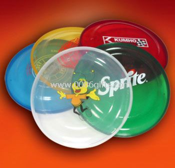 PLASTIC FRISBEE
