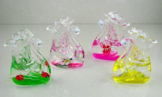 Liquid desk pen holder