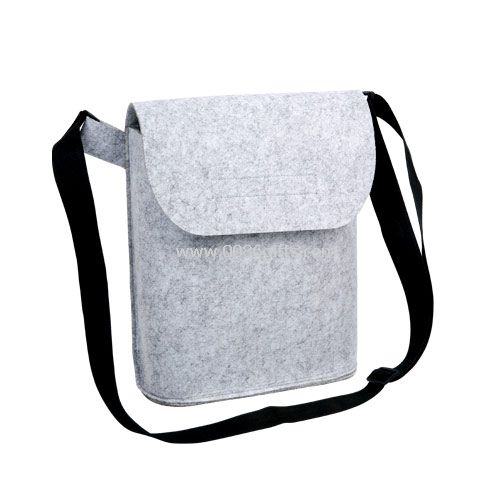 Felt shoulder bag