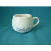 Cani ceramice de cafea cu scrisoare de imprimare images