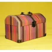 Resväska låda med metall lås och handtag för förvaring av barnens leksaker images