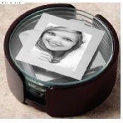 Sous-verres photo ronde en verre avec support en bois images