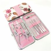 Button closure mini manicure set with button images