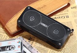 Altavoz Bluetooth con ranura para tarjeta de memoria images