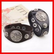 Dragon Charm armband images