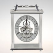 Decorativo reloj de mesa y escritorio de metal de Europa images