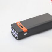 Énergie solaire Banque 8000mAh avec Câble adapteur images