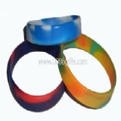 Bracelete de Silicone colorido images