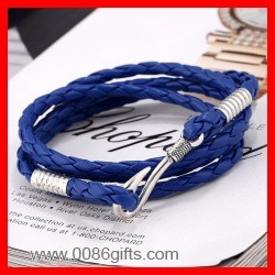 Hook Bracelet