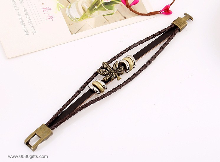 Leaf Charm Armband