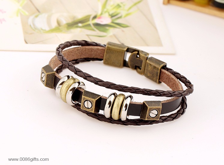 Vintage Stud Gelang