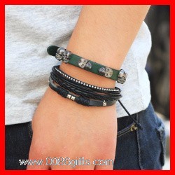 Skull Bracelet With Belt's Buckle 