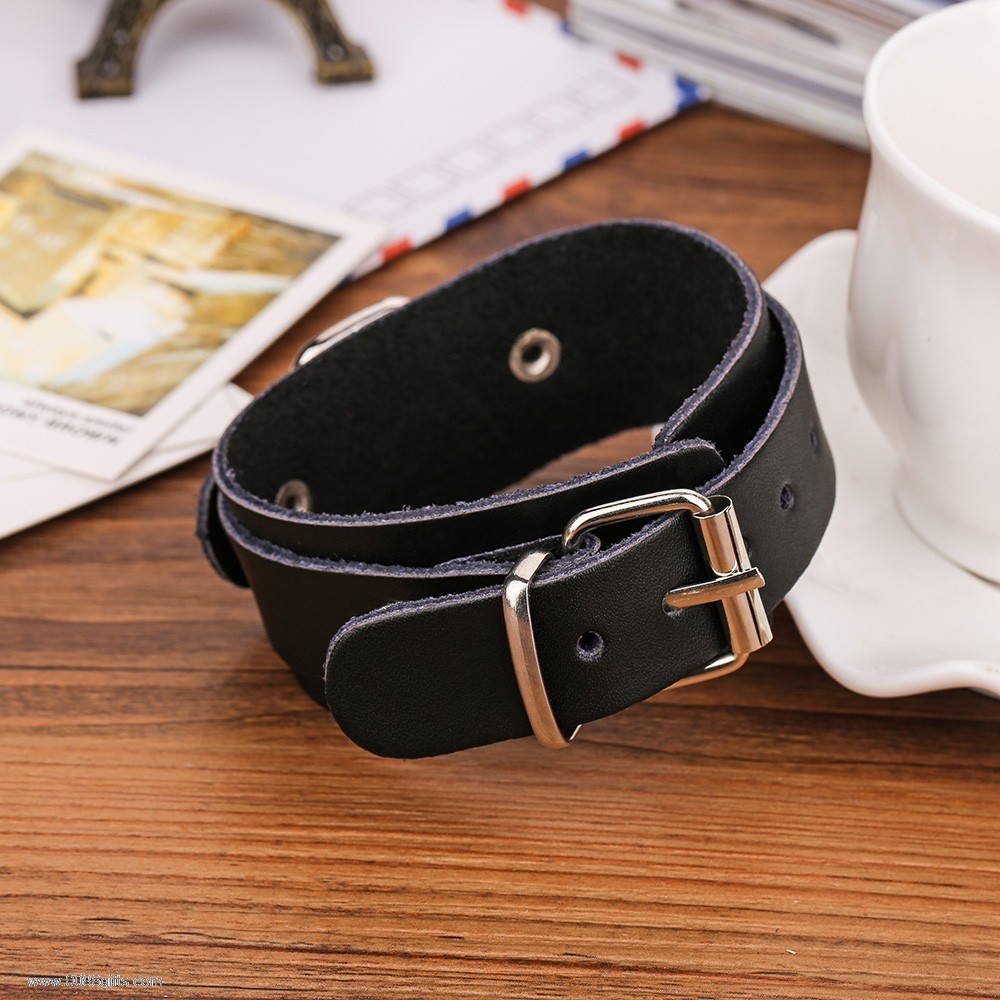 Classic Schwarz Lederarmband