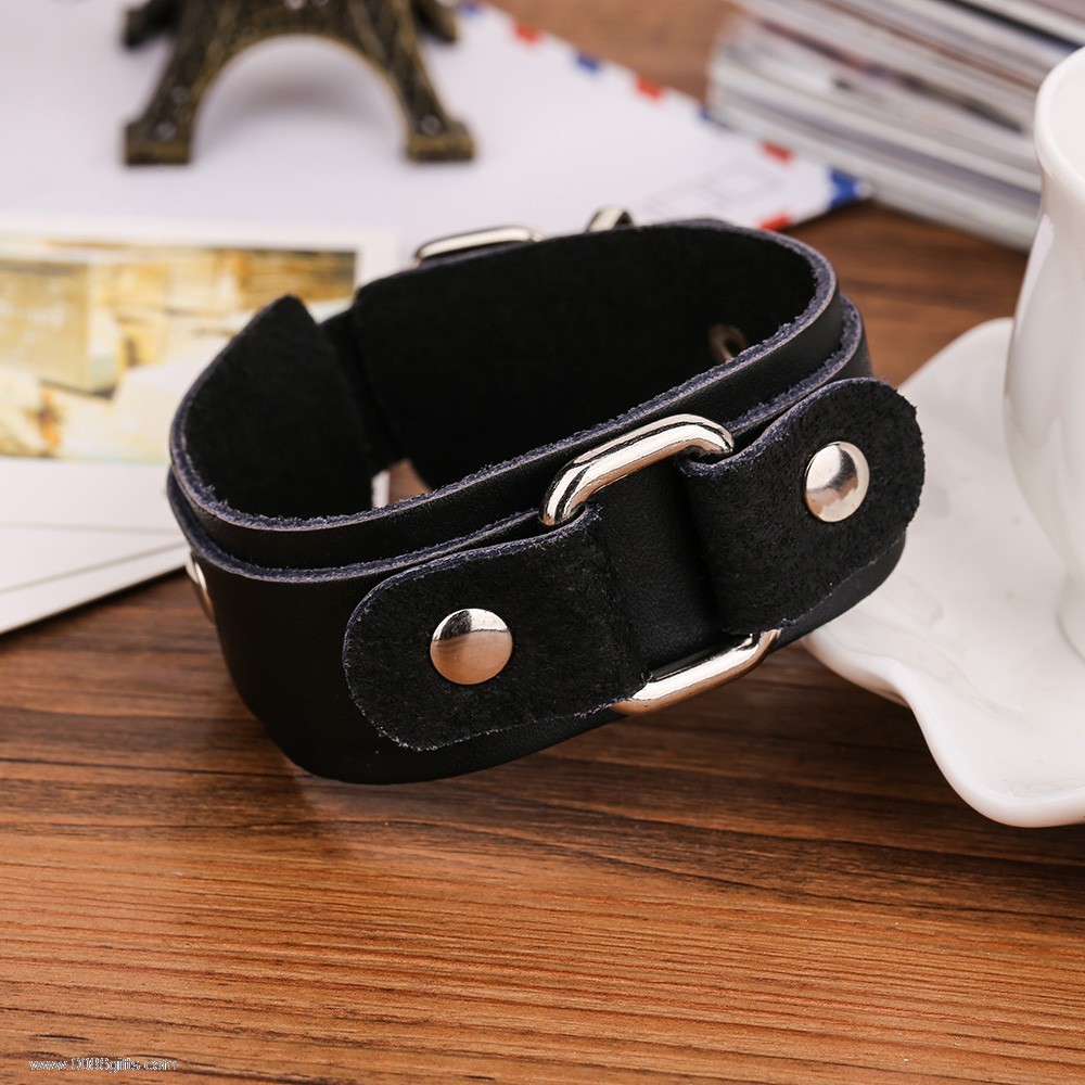 Classic Schwarz Lederarmband