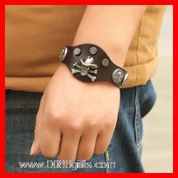 Skull Armband