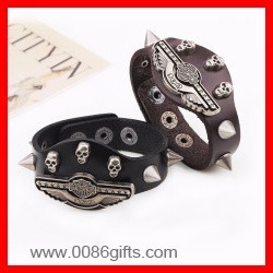 Cuoio Teschio Borchie Bracciale