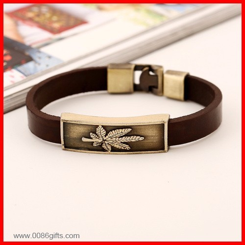 Metal Maple Leaf Armband