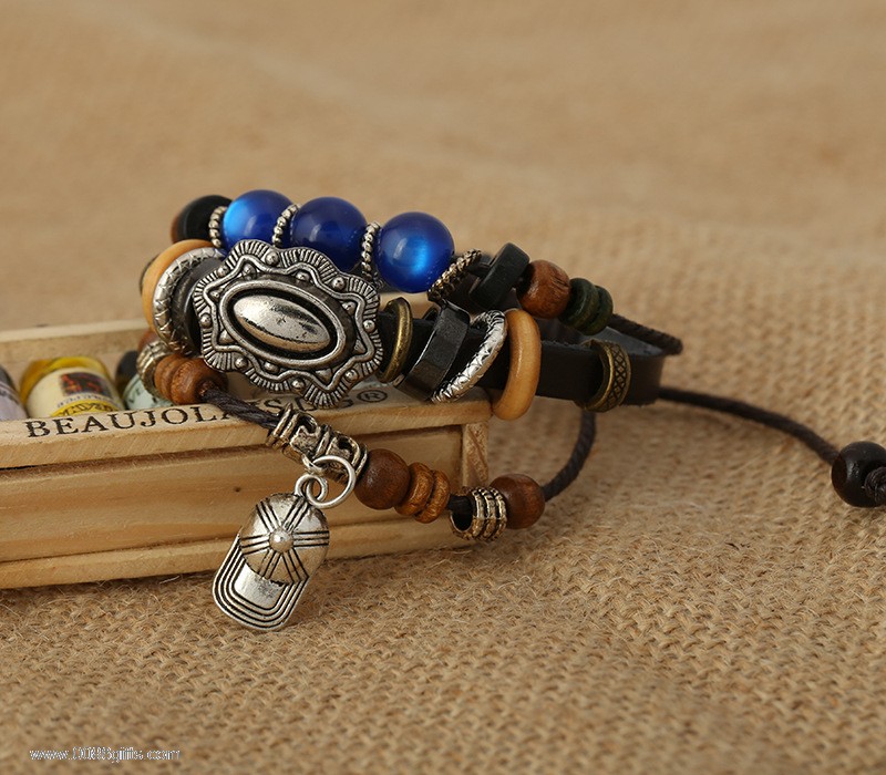 Kunci Charm Bracelet