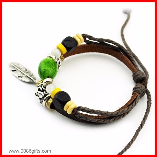 Bracelet with Green Glass Bead 