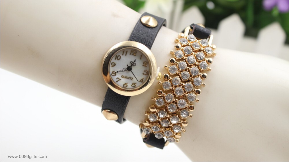 Dress Watch con stelle e splendere pietra