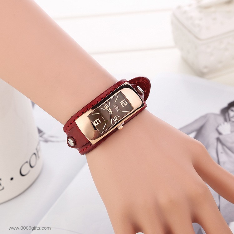 leather vogue watch