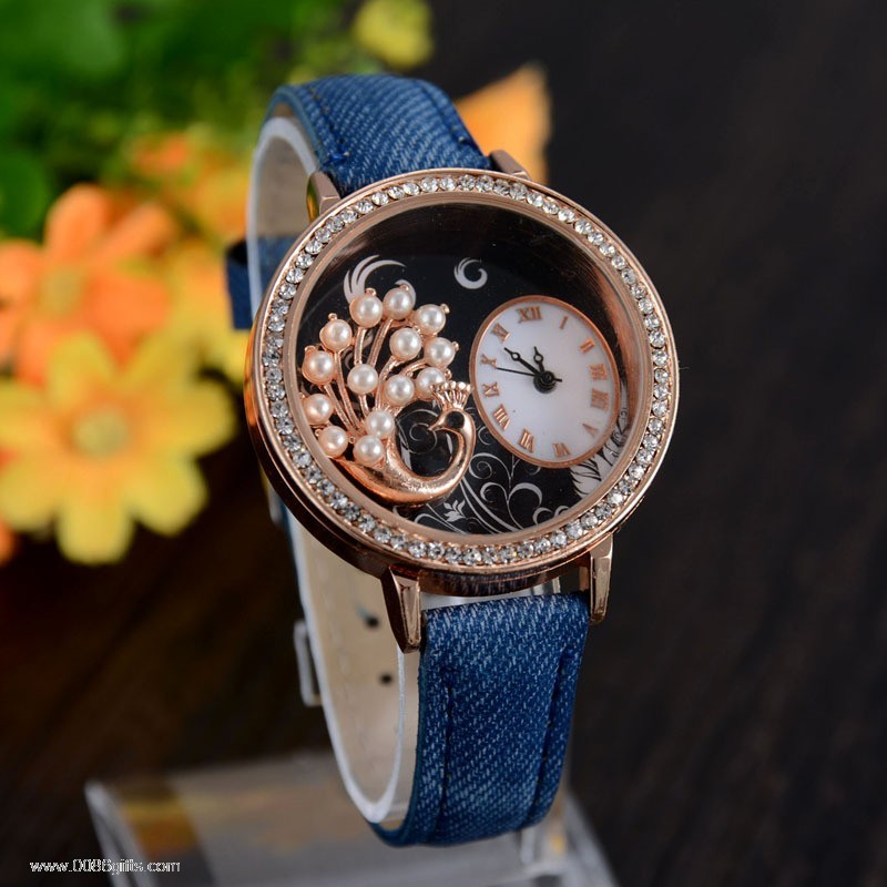Intan quartz watch