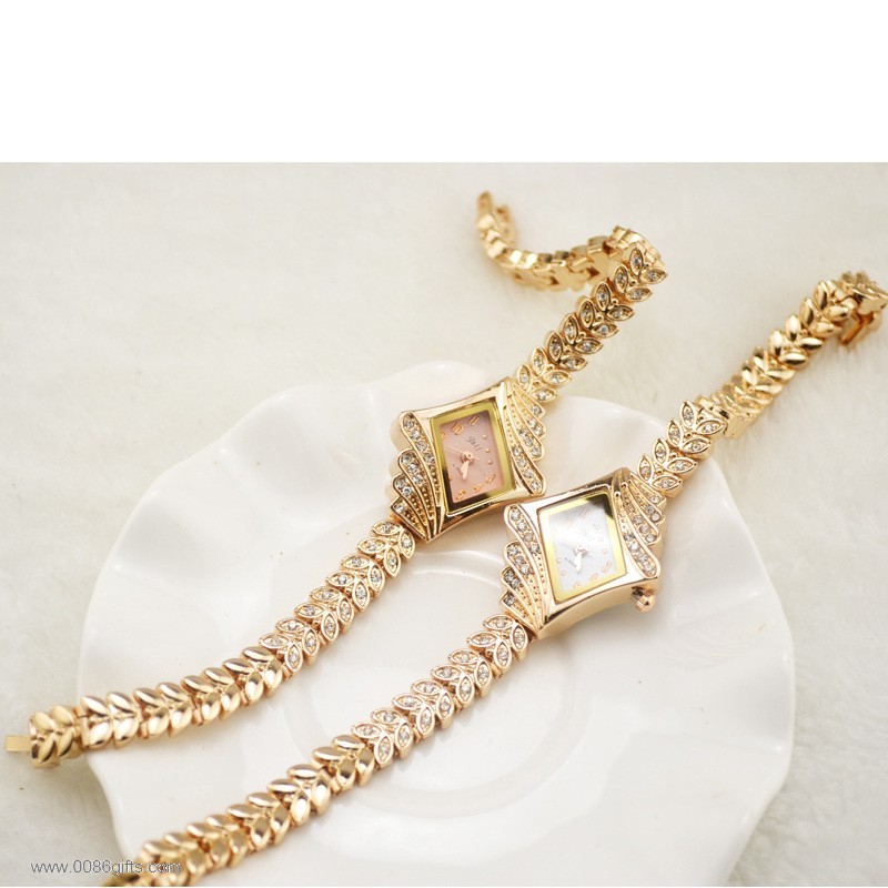 intan Perempuan Watches