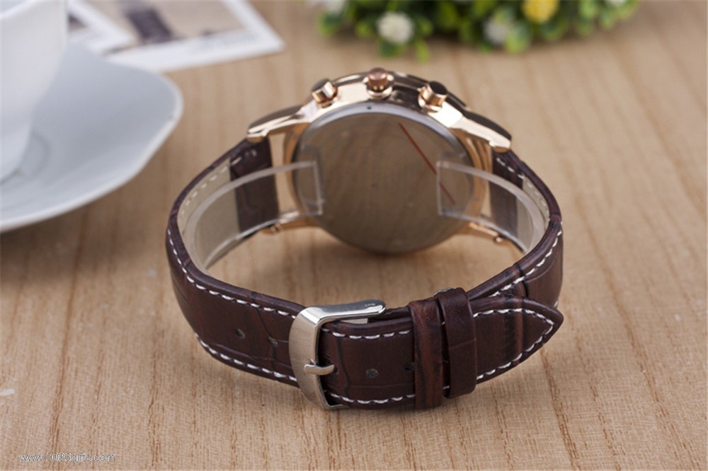 Men Quartz Watches 