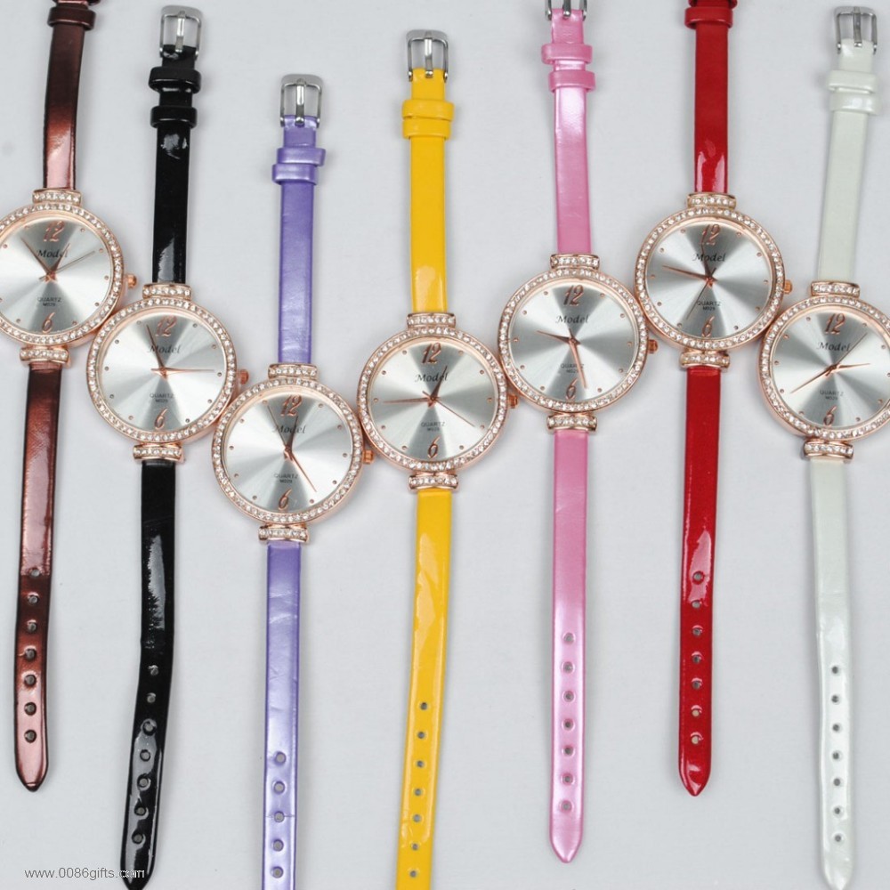 wajah besar perempuan mini watch hadiah