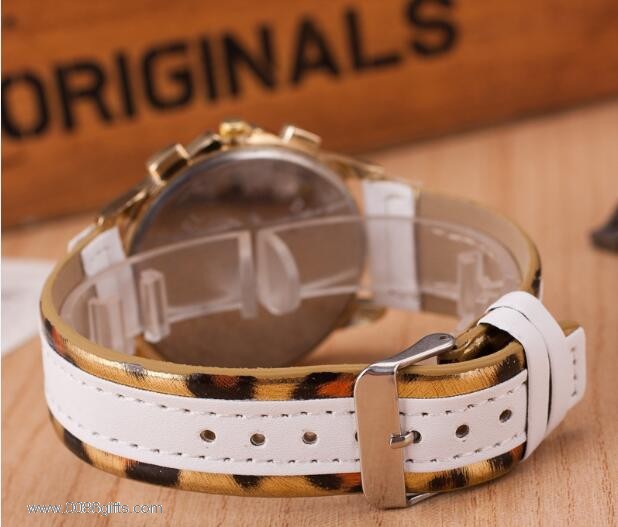  LEATHER STRAP WATCHES FOR WOMEN