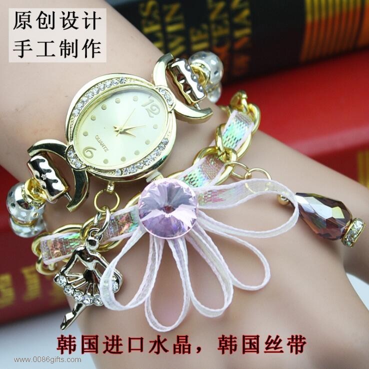 Female Clock Wrist Watch