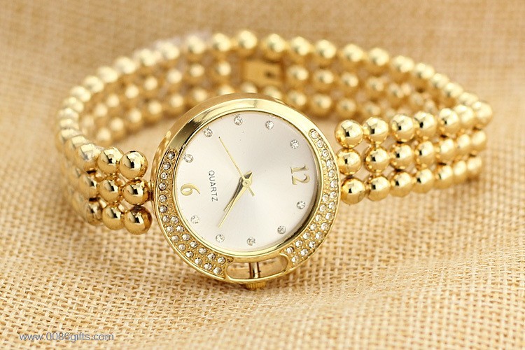  Luxury wristband watch 